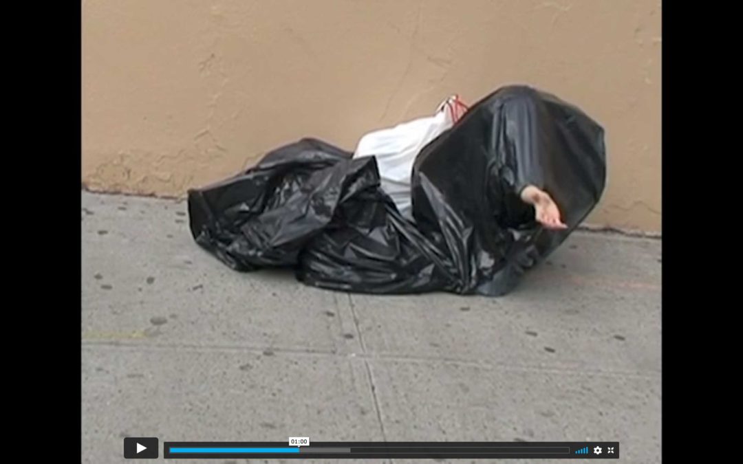 La Rue | Transparence | Une main